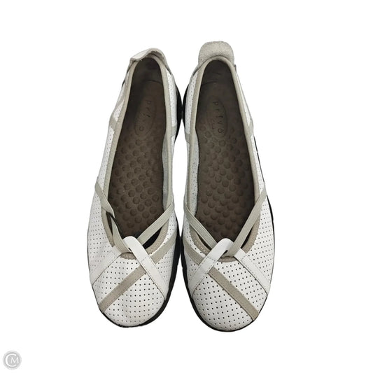 Shoes Flats By Privo In White, Size: 7.5